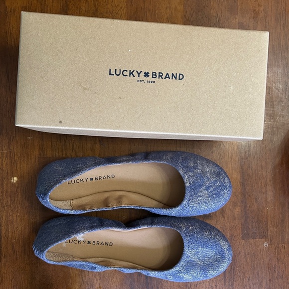 NEW Women’s Lucky Brand ballet shoes - purple with a goldish accent - size 11 - Picture 4 of 15